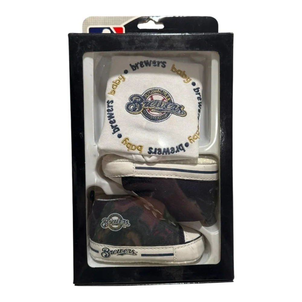 MLB Milwaukee Brewers Baby Gift Set Starting Lineup - Bib Pre-walker Shoes NWT